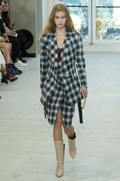 Look 21